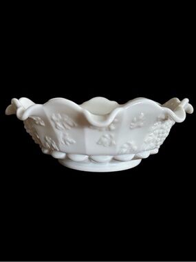 Vintage Westmoreland MilkGlass Grapes and Leaves Bowl